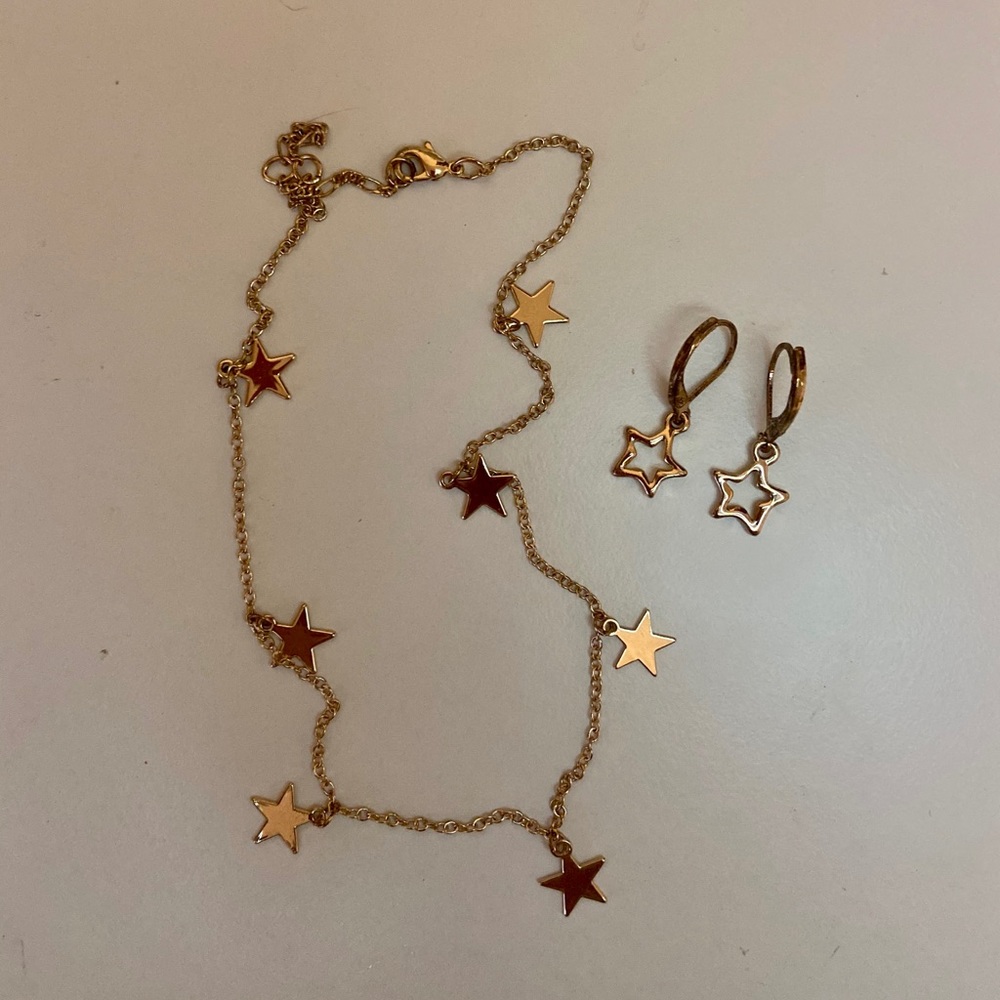 brandy melville star choker and earrings✨